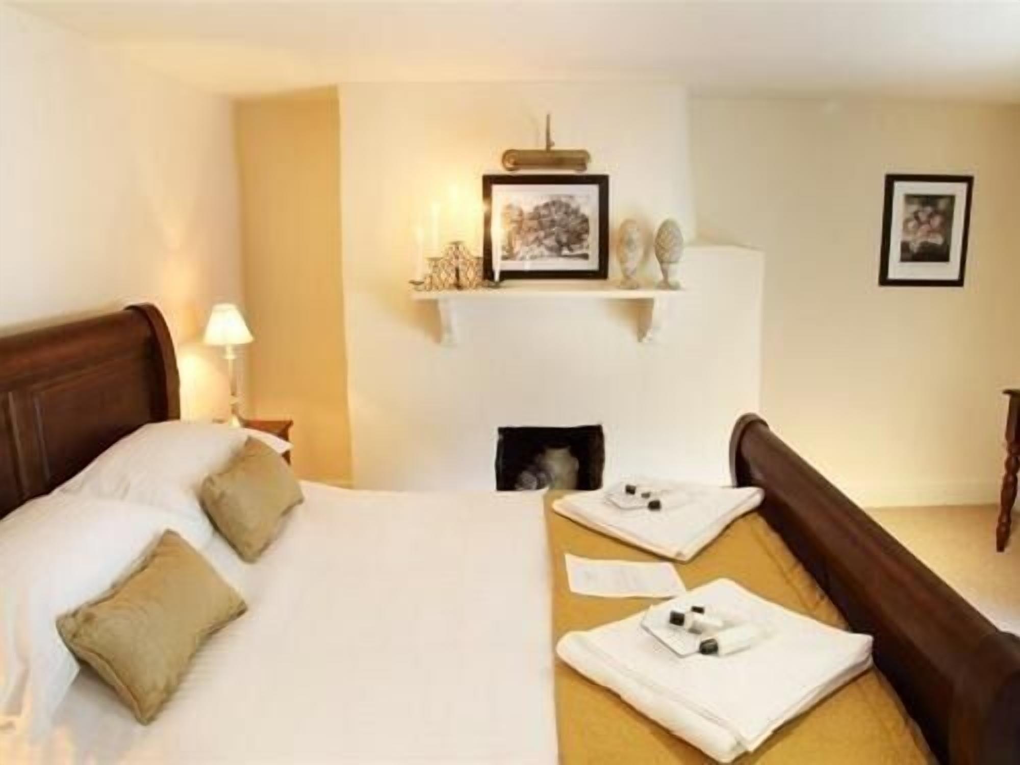 The George Inn Hatherleigh Bagian luar foto