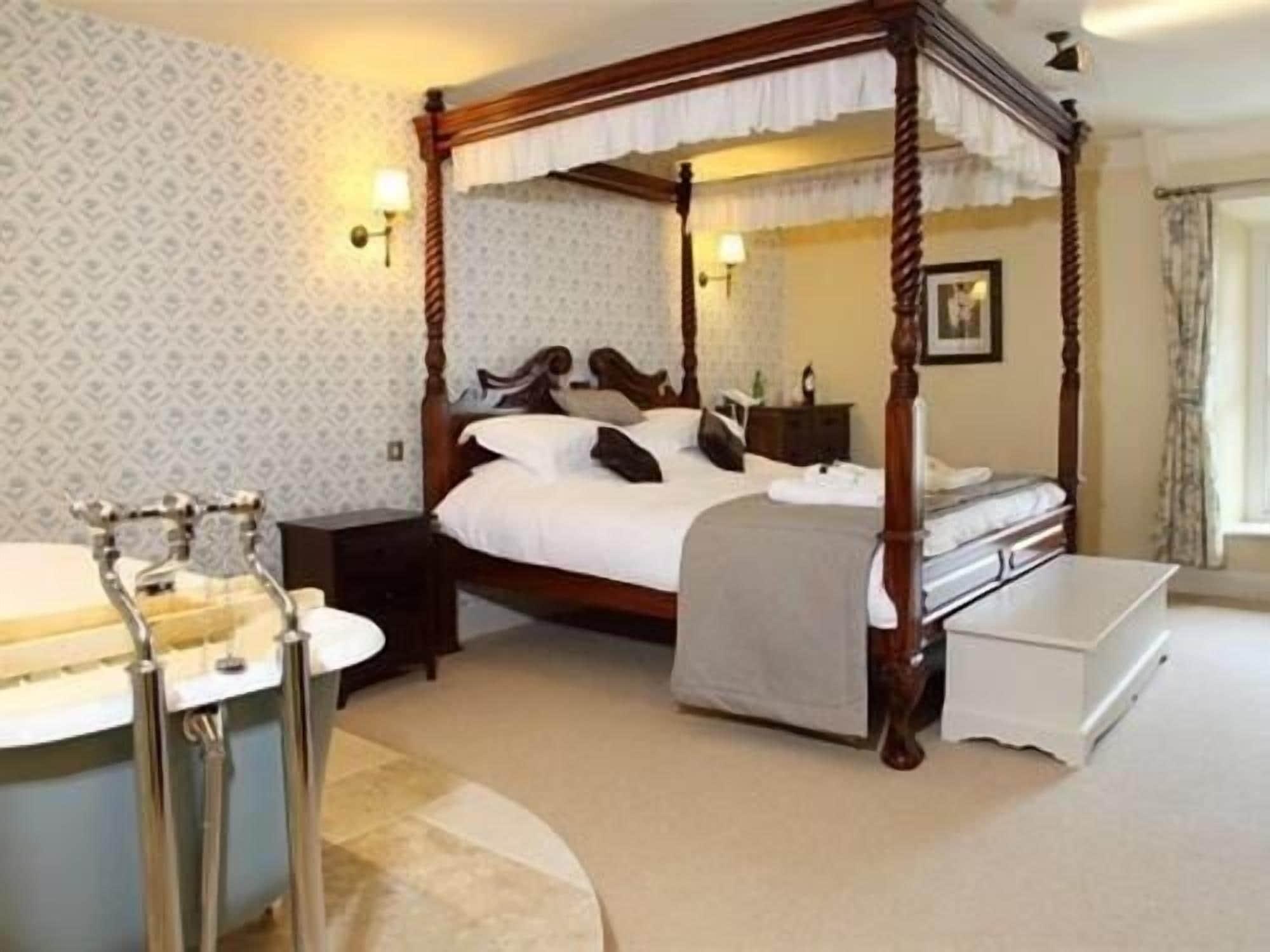 The George Inn Hatherleigh Bagian luar foto
